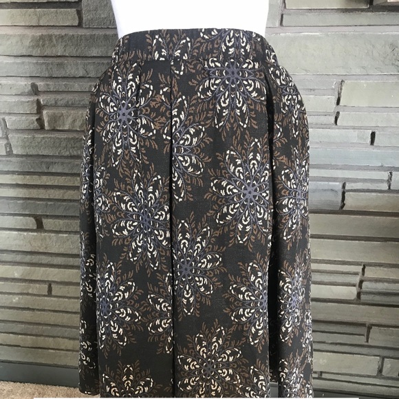 LuLaRoe Dresses & Skirts - LuLaRoe XL Madison Skirt